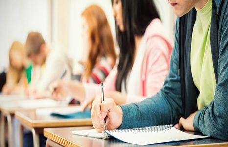 Schüler in Auckland umgehen das Telefonverbot in der Schule mit Walkie-Talkies